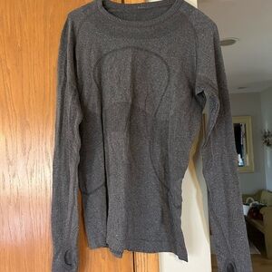 lululemon athletica Women's Long-Sleeve Seamless Top - Charcoal Gray